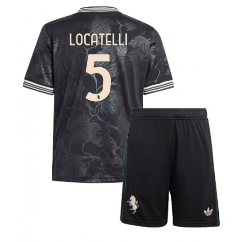 Otroški Nogometni dresi Juventus Manuel Locatelli #5 Tretji 2025-26 Kratek Rokav (+ Kratke hlače)